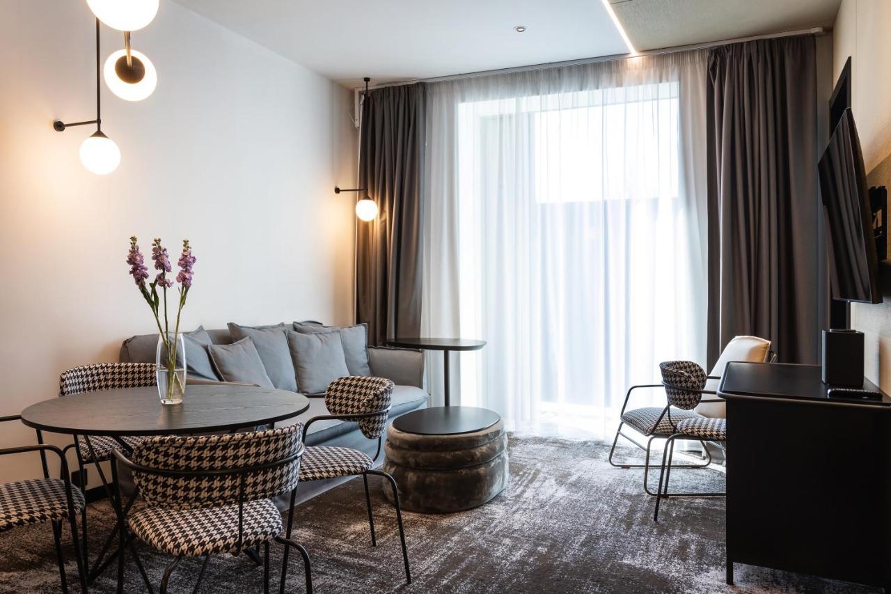 Novotel Living Almaty Jetisu מראה חיצוני תמונה