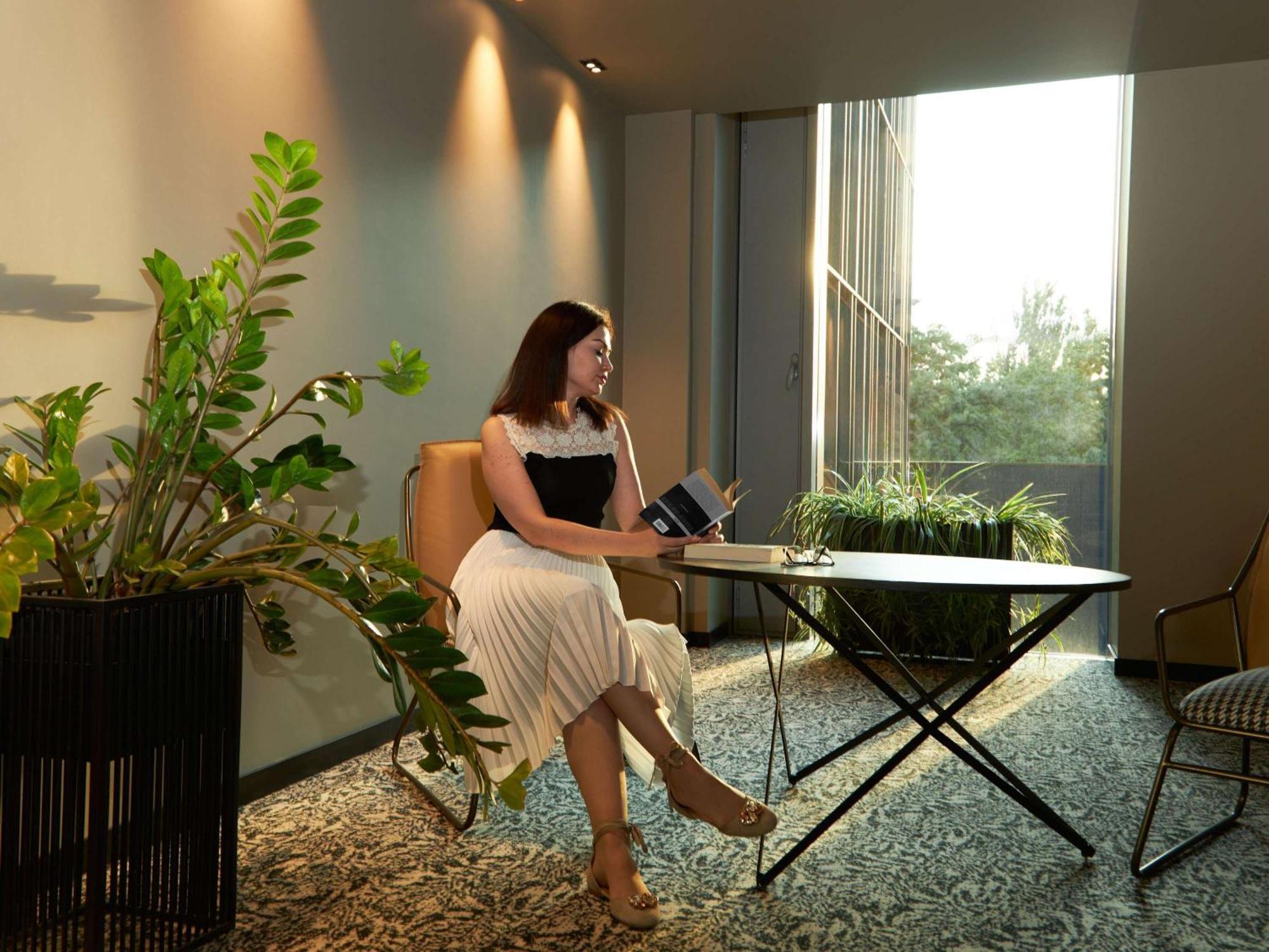 Novotel Living Almaty Jetisu מראה חיצוני תמונה