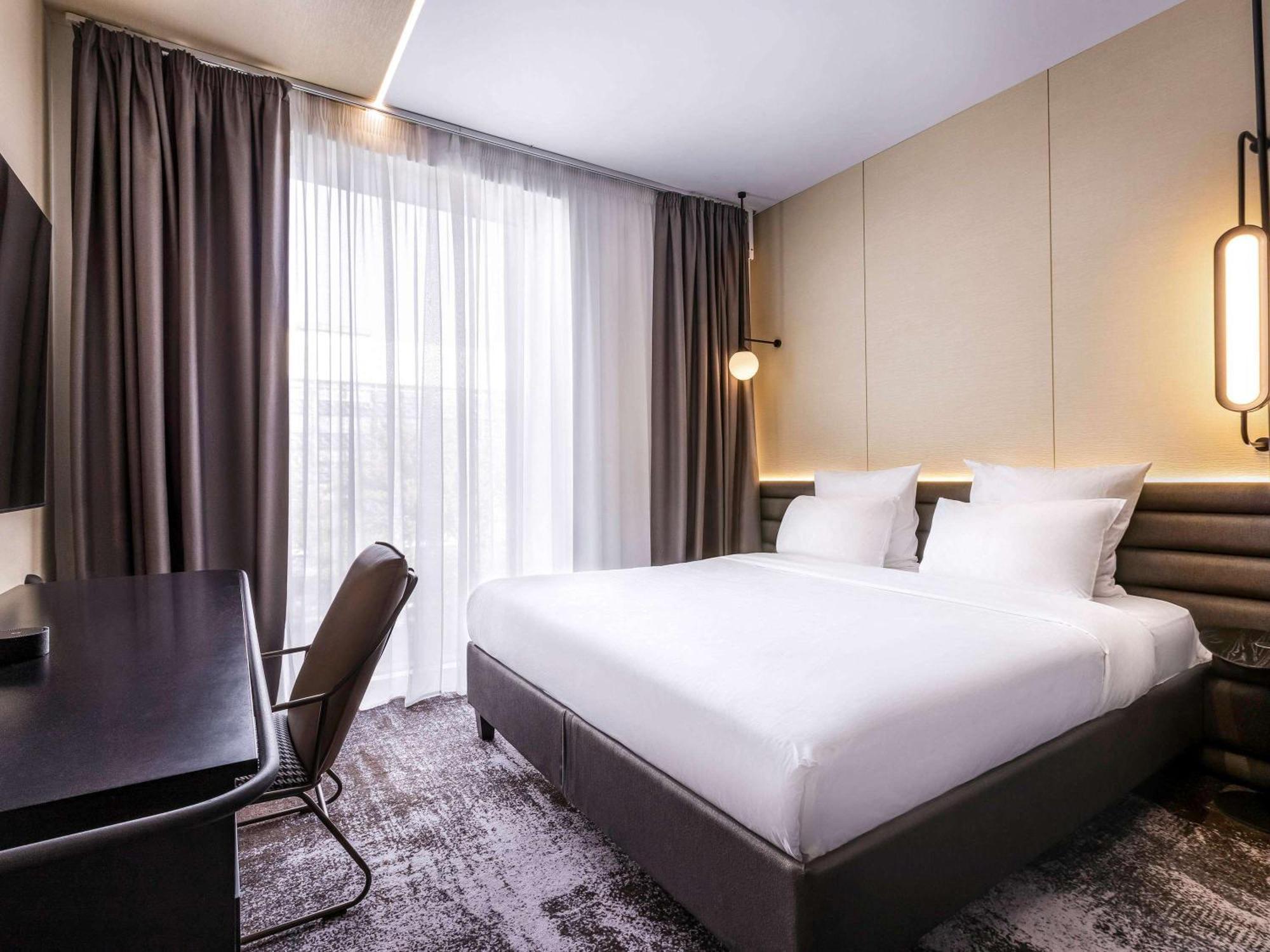 Novotel Living Almaty Jetisu מראה חיצוני תמונה